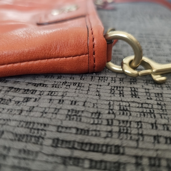 Coach Cross Body Purse - Picture 5 of 8